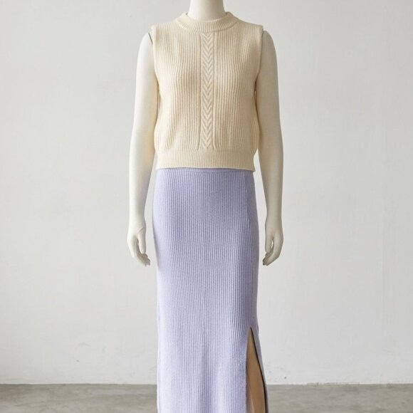 Dresses & Skirts - Winter Sleeveless Vest Paired with a Hight Waisted Slip Bodycon Skirt a Vintage